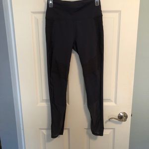 Fabletics Leggings Size small